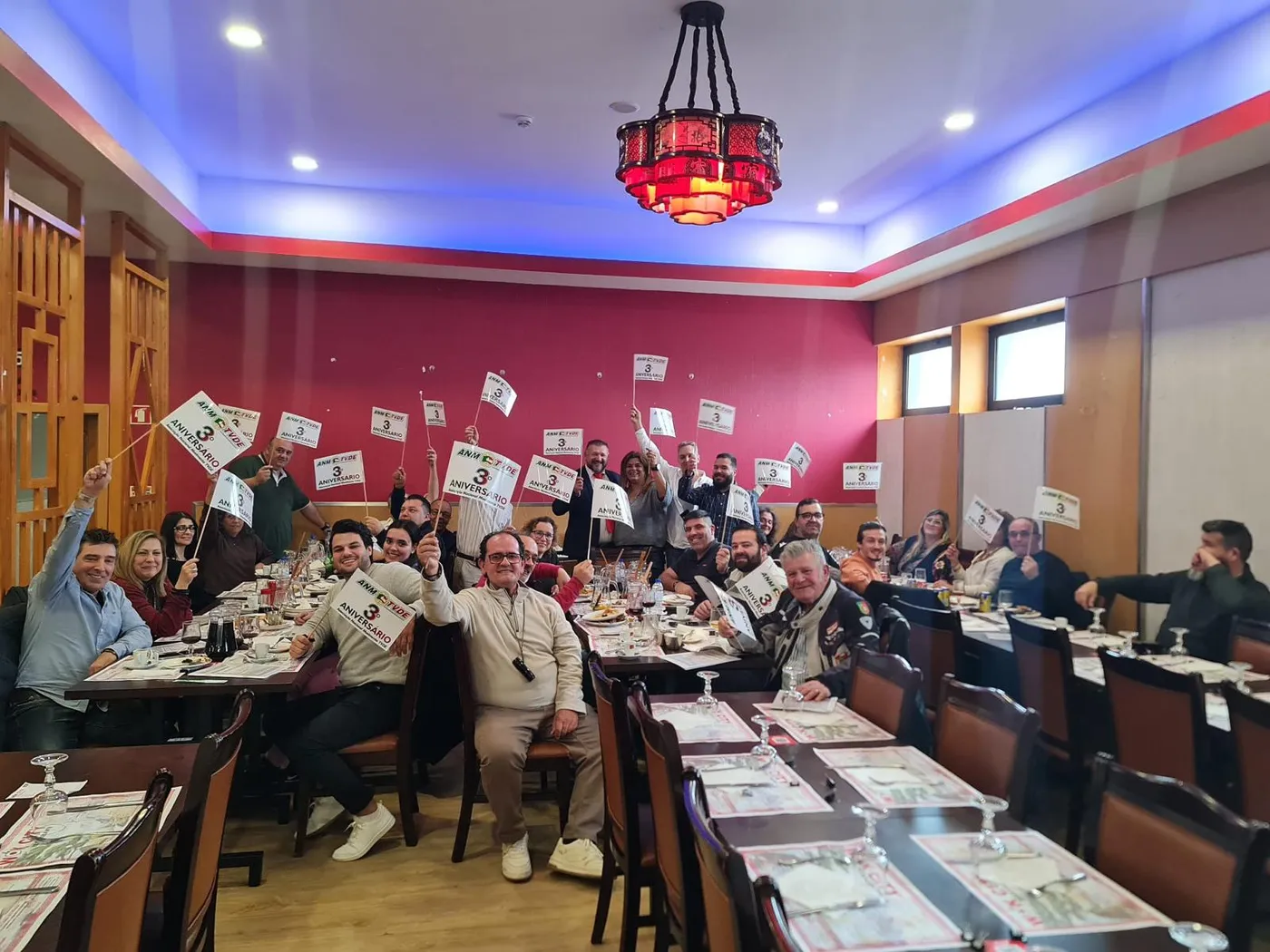 Associados da ANM-TVDE no almoço do 3.º aniversário